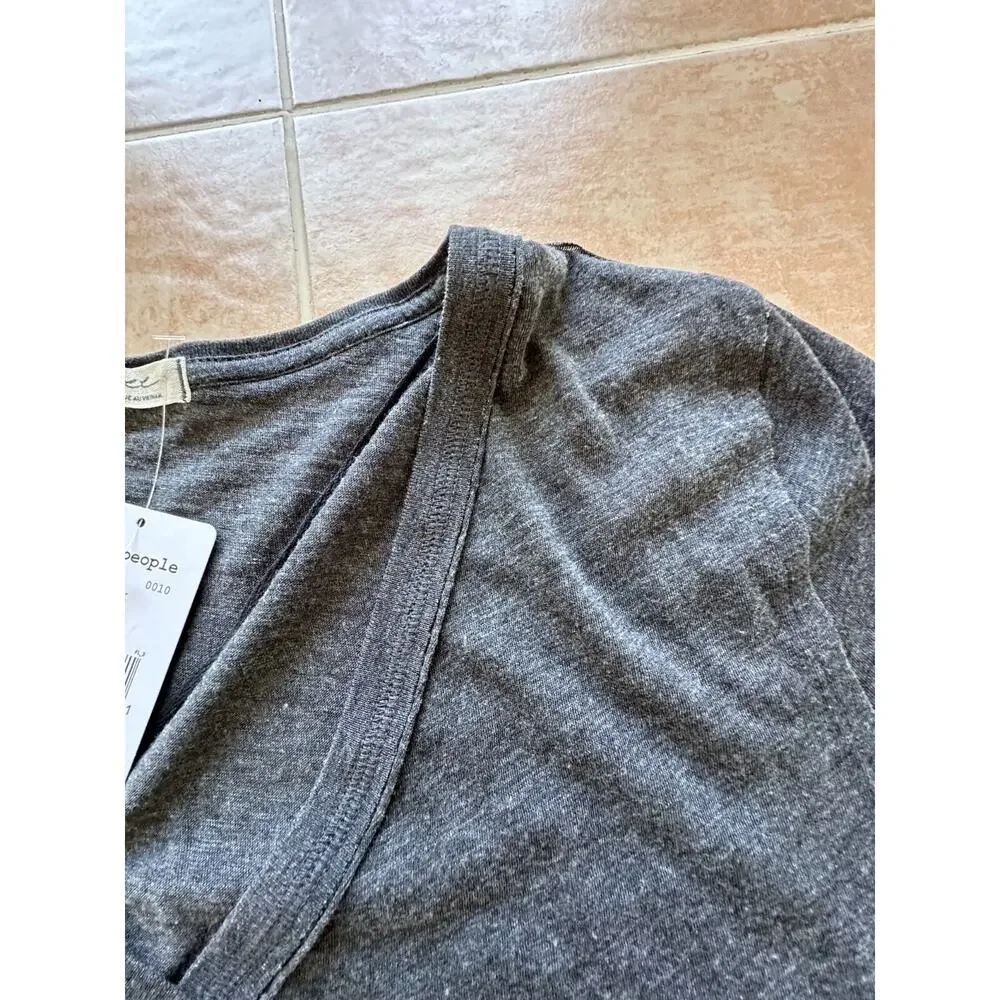 Free People We the Free Kaylen V Neck Short Sleeve‎ T-Shirt Black size: S -NEW!